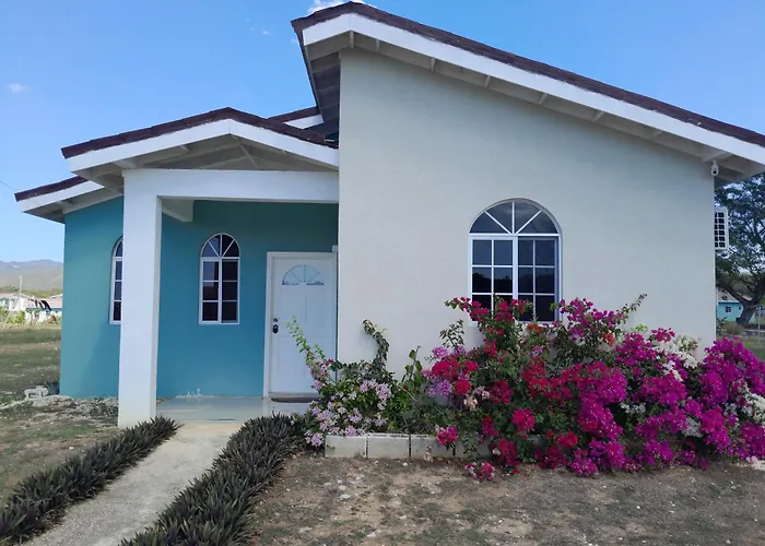 Loodik Vacation Home Brompton Manor
