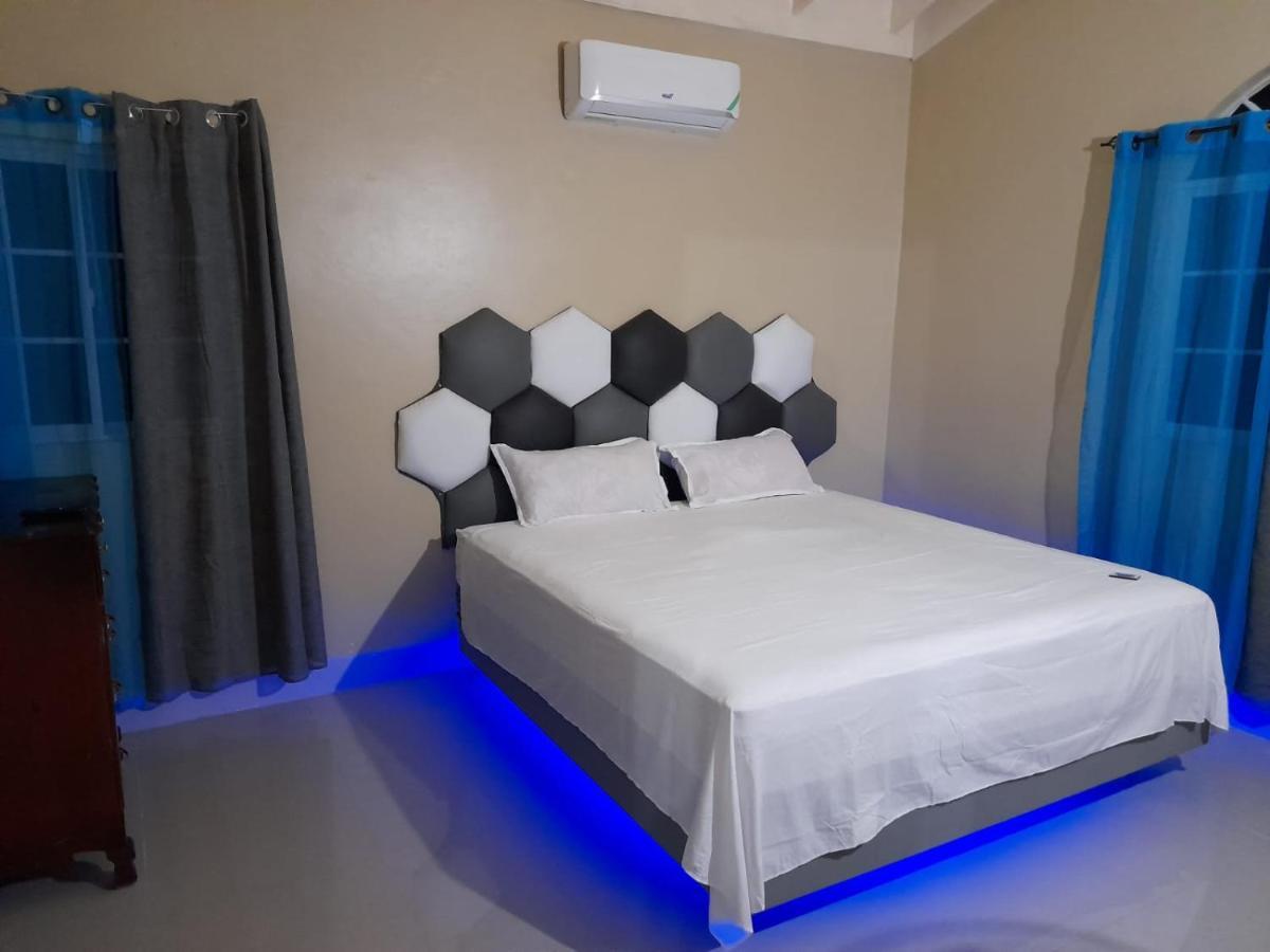 Holiday home Loodik Vacation Brompton Manor